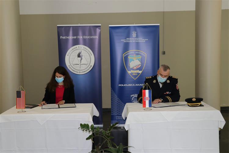 Slika /02_vijesti/2021/5 mjesec/Ugovor o donaciji/IMG_0208.JPG